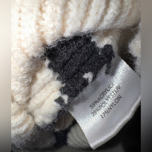 Q&A medium women’s sweater - Picture 5 of 5